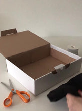 Load and play video in Gallery viewer, Vera Sewing Kit - Black