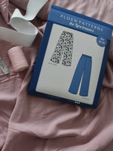 Load image into Gallery viewer, Tyra Sewing Kit - Rose