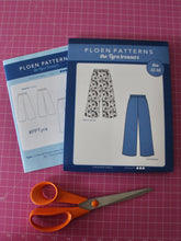 Load image into Gallery viewer, Tyra Sewing Kit - Mint
