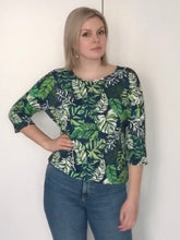 Load image into Gallery viewer, Eira Sewing Kit - Leafy