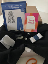 Load image into Gallery viewer, Tyra Sewing Kit - Black