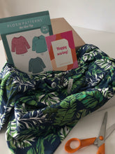 Load image into Gallery viewer, Eira Sewing Kit - Leafy